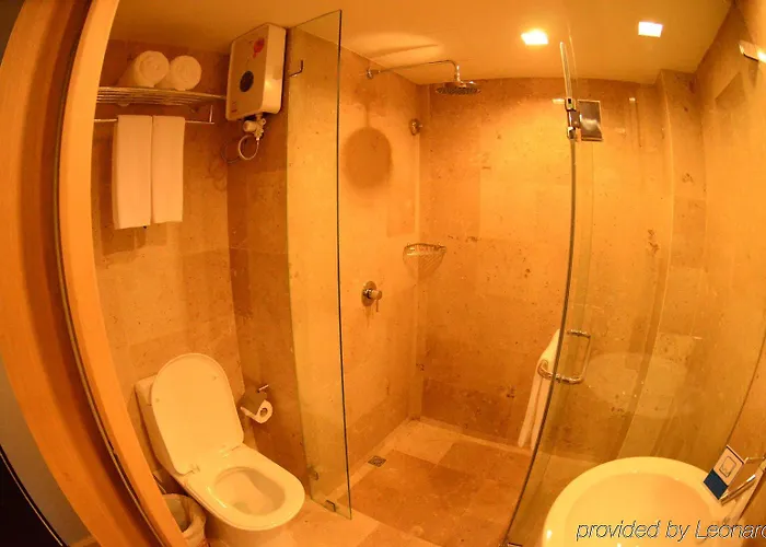 Vista Express Hotel